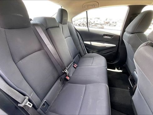 Used 2021 Toyota Corolla LE FWD image 22