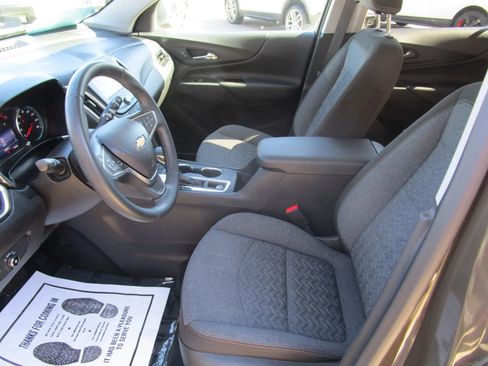 Used 2023 Chevrolet Equinox LT AWD/4WD image 12