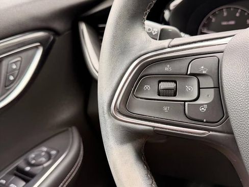Used 2022 Buick Envision Preferred AWD/4WD image 16