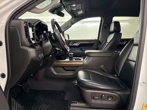 Used 2023 Chevrolet Silverado 1500 RST image 23