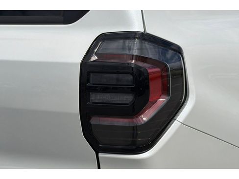 New 2026 Toyota 4Runner 4WD image 32