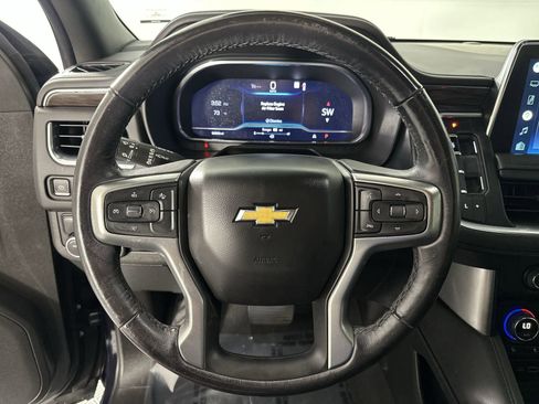 Used 2022 Chevrolet Tahoe LT w/ Luxury Package RWD image 14