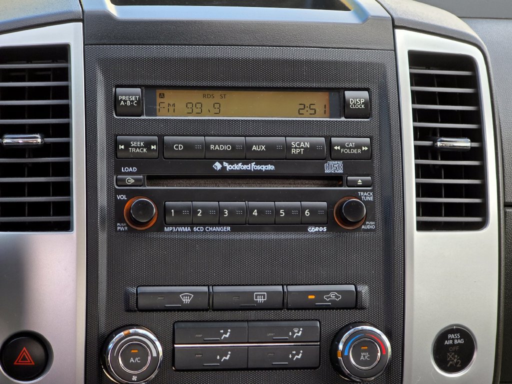 Used 2011 Nissan Frontier PRO-4X AWD/4WD image 8