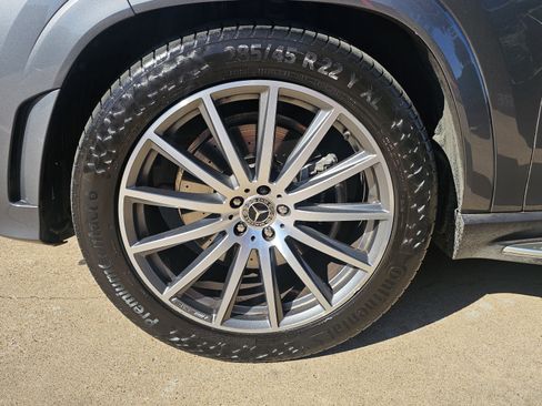 Used 2022 Mercedes-Benz GLS 450 4MATIC image 15