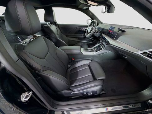 Used 2025 BMW M240i Coupe RWD image 31