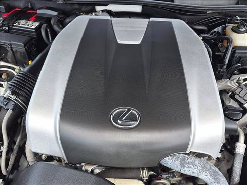 Used 2018 Lexus IS 300 AWD w/ Comfort Package image 21