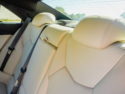 Used 2021 Cadillac CT4 Premium Luxury RWD image 10