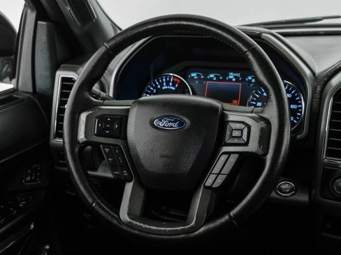 Used 2018 Ford Expedition XLT w/ Equipment Group 202A AWD/4WD image 14