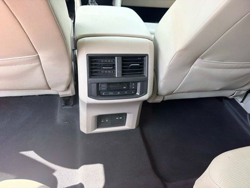 Used 2021 Volkswagen Atlas SEL Premium AWD/4WD image 17