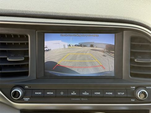 Used 2019 Hyundai Elantra SEL image 20