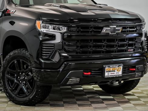 Used 2023 Chevrolet Silverado 1500 LT Trail Boss AWD/4WD image 2