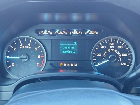 Used 2020 Ford F150 XLT image 17