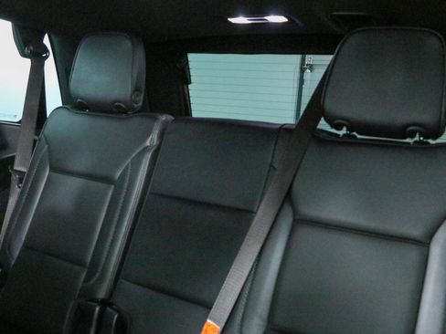 Used 2023 GMC Yukon Denali AWD/4WD image 29