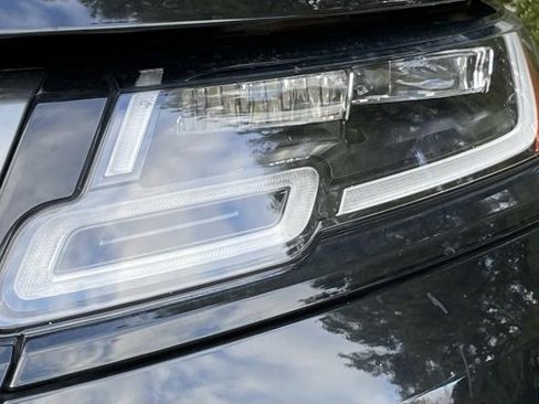 Used 2021 Land Rover Range Rover Velar R-Dynamic S image 13