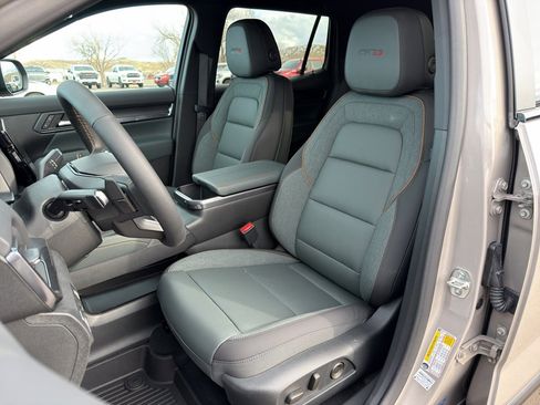 New 2026 GMC Terrain AT4 w/ Technology Package II AWD/4WD image 10