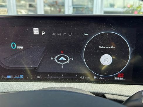Used 2022 Kia EV6 Light RWD image 12