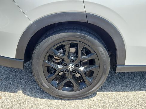 Used 2024 Honda HR-V Sport image 9
