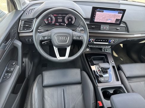Used 2024 Audi Q5 2.0T Premium Plus w/ Premium Plus Package image 7