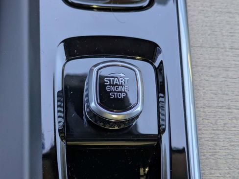 New 2026 Volvo XC60 B5 Core image 32