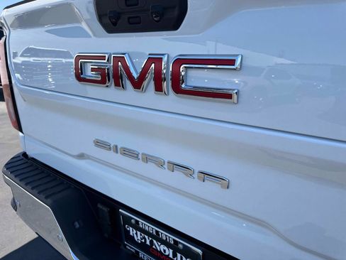 New 2025 GMC Sierra 2500 SLE w/ SLE Value Package; image 29