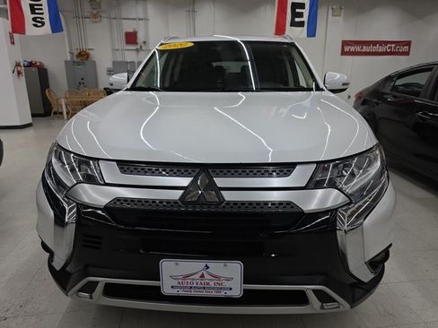 Used 2020 Mitsubishi Outlander SEL FWD image 2