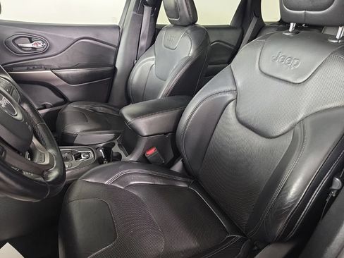 Used 2019 Jeep Cherokee Limited AWD/4WD image 14