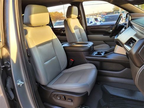 Used 2022 Chevrolet Tahoe Z71 w/ Luxury Package image 21