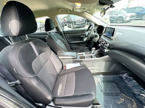 Used 2022 Nissan Sentra SV FWD image 25