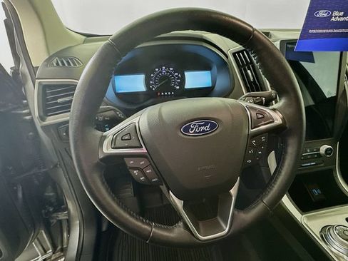 Certified 2024 Ford Edge SEL w/ Convenience Package AWD/4WD image 17