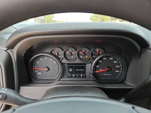 Used 2025 Chevrolet Silverado 2500 Custom w/ Custom Convenience Package image 17