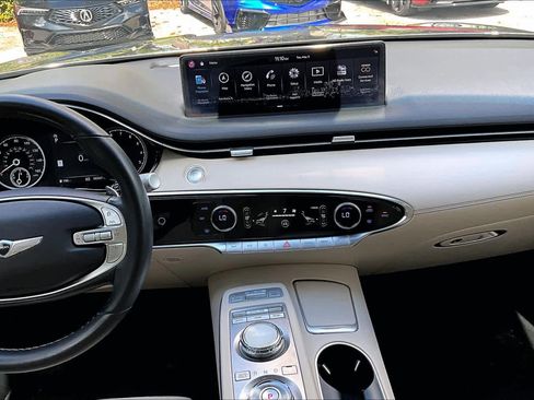 Used 2022 Genesis GV70 2.5T w/ Select Package AWD/4WD image 7