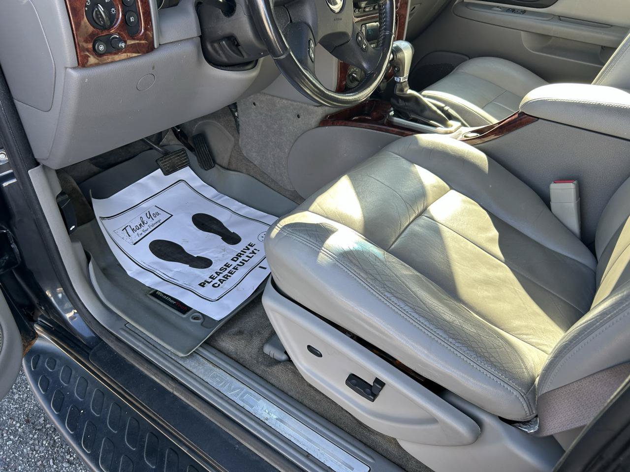 Used 2007 GMC Envoy SLT AWD/4WD image 10