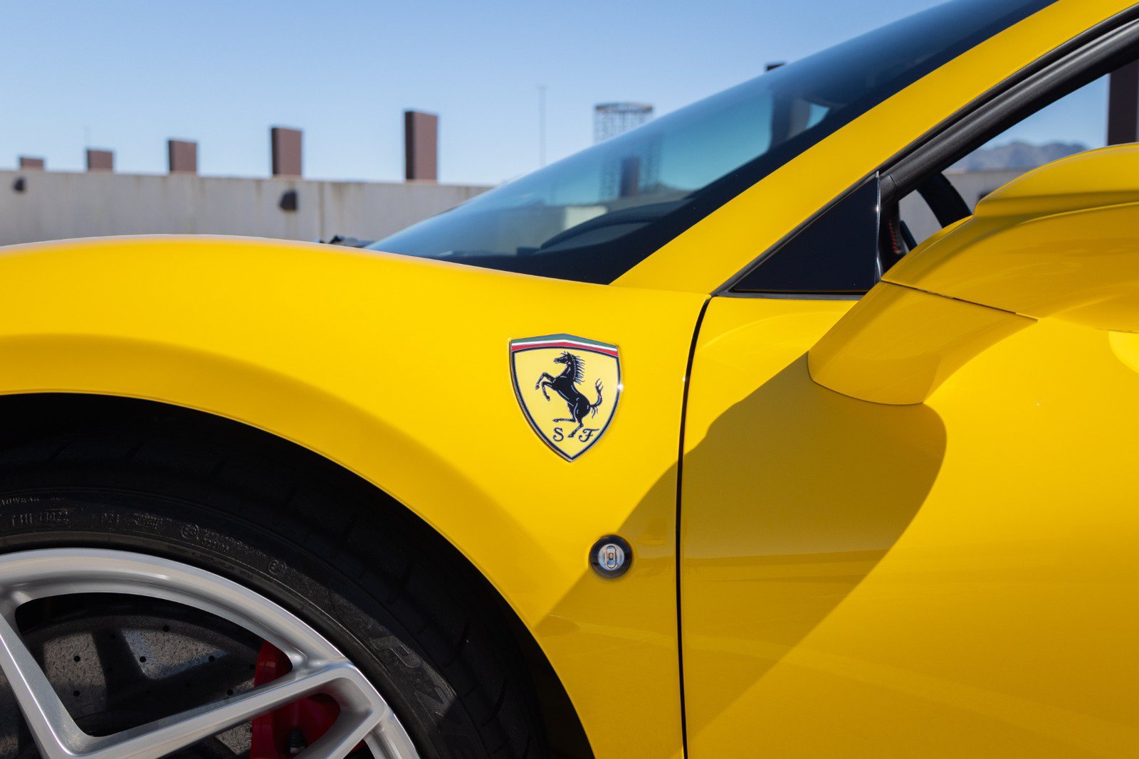 Used 2022 Ferrari F8 Tributo RWD image 16