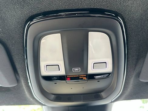 Used 2024 Polestar Polestar 2 RWD image 23