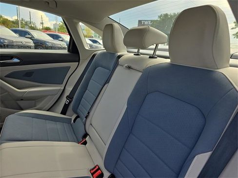 New 2025 Volkswagen Jetta SE image 18