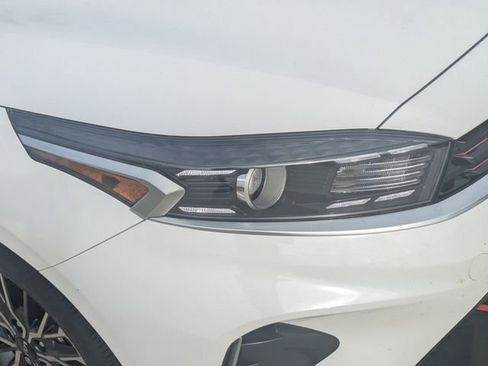 Used 2023 Kia Forte GT-Line w/ GT-Line Technology Package FWD image 9