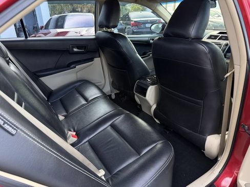 Used 2014 Toyota Camry FWD image 22