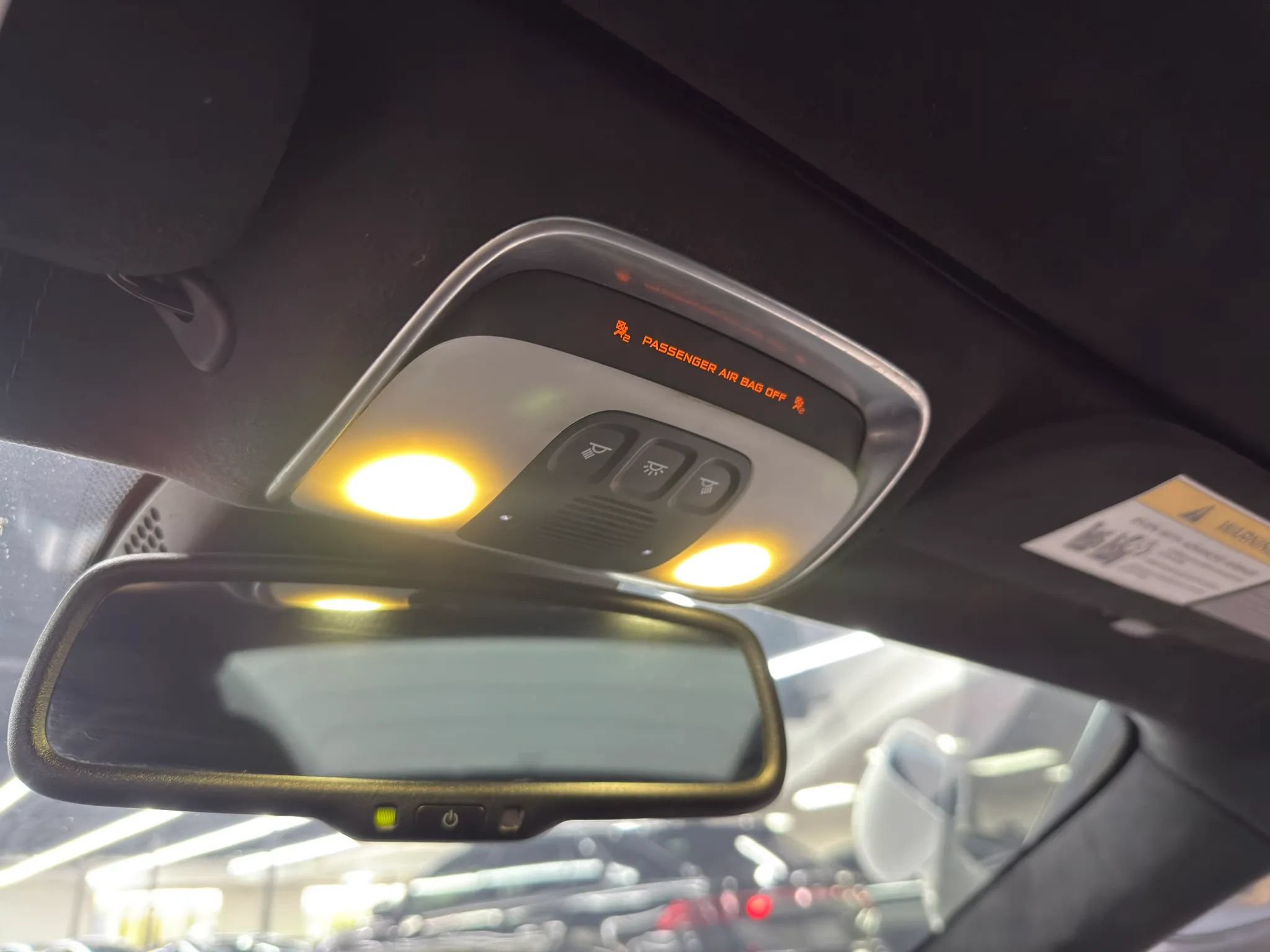 Used 2019 McLaren 570S Spider RWD image 23