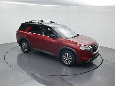 Used 2022 Nissan Pathfinder SL AWD/4WD image 41
