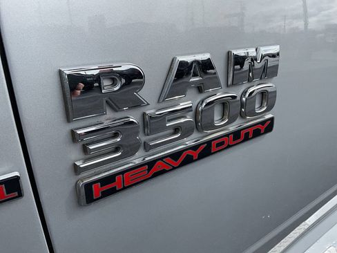 Used 2018 RAM 3500 Laramie image 49