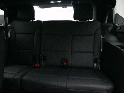 Used 2022 Chevrolet Tahoe LT w/ Luxury Package AWD/4WD image 20