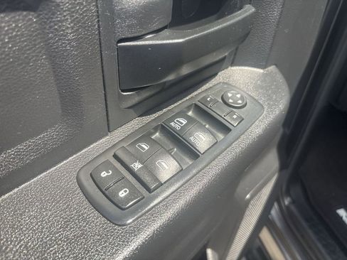 Used 2016 RAM 1500 Express AWD/4WD image 20