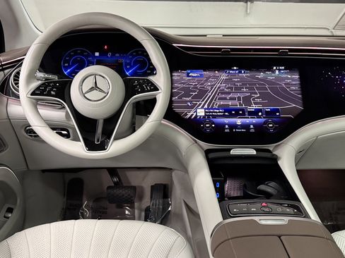 Certified 2023 Mercedes-Benz EQS 580 4MATIC SUV image 37