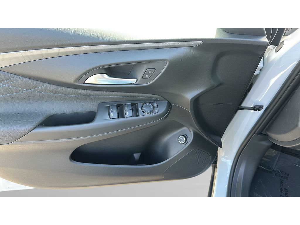 New 2026 Buick Envista Sport Touring w/ Convenience I Package FWD image 15