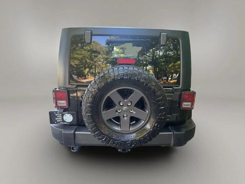 Used 2016 Jeep Wrangler Unlimited Sport AWD/4WD image 6