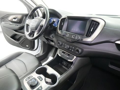 Used 2024 GMC Terrain Denali w/ Denali Premium Package AWD/4WD image 32