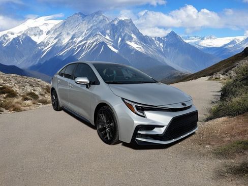 Used 2025 Toyota Corolla XSE image 7