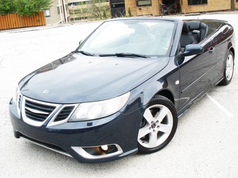 Used 2008 Saab 9-3 Aero w/ Cold Weather Package image 2