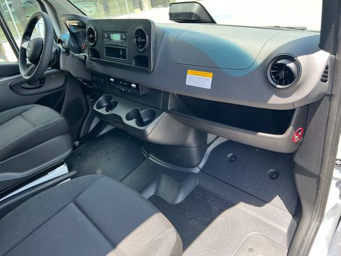 New 2026 Mercedes-Benz Sprinter 2500 image 24