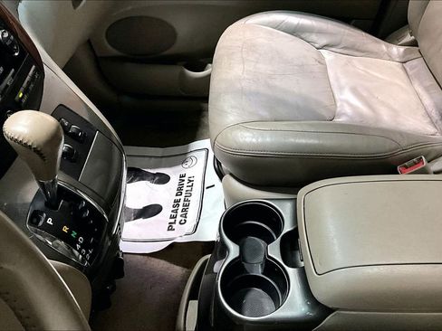 Used 2004 Toyota Sienna XLE image 15